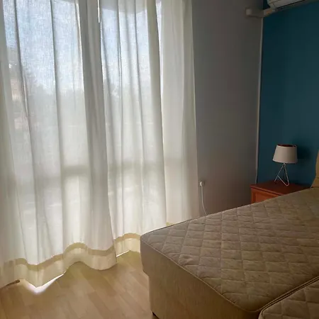 Beachfront 1-bedroom With Pool In *
